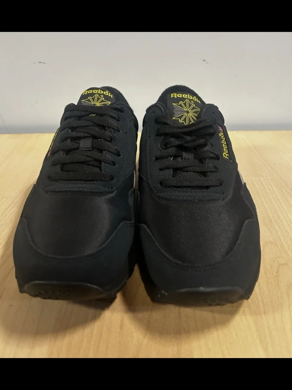 Reebok Unisex Classic Nylon 100230984 Black Gray Yellow Lace-Up Low Top Running